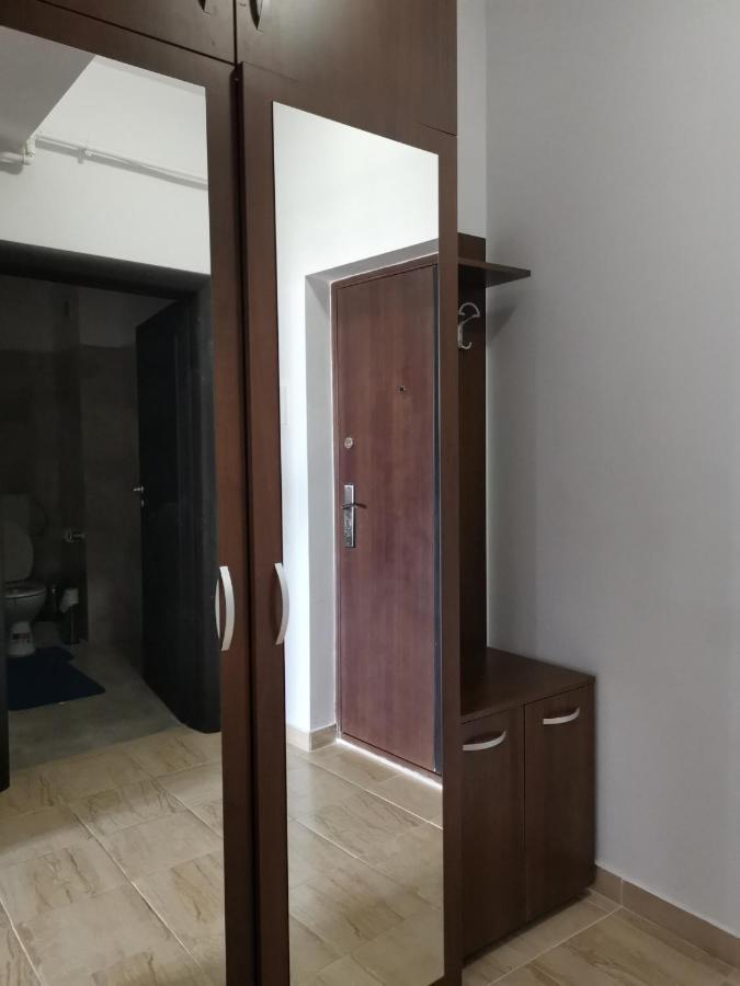 Coffee Residence 1 Bukares Bagian luar foto